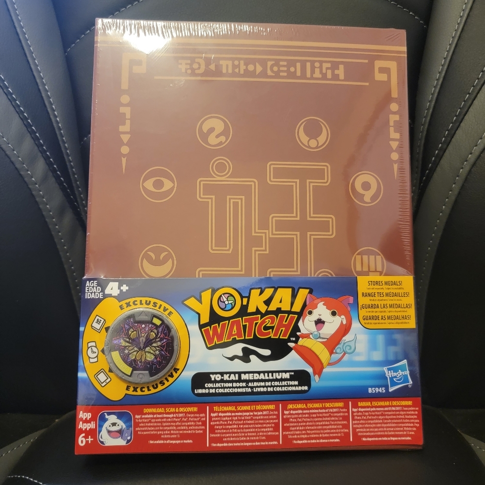 Yokai Watch Medallium Collection book